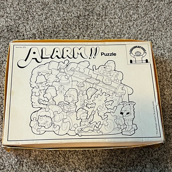 Vintage Discovery Toys Puzzle Alarm!! 36 Pieces 1988 Fire Truck Puzzle - Picture 6 of 7